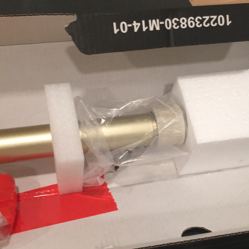 Umbra Brass Drapery Curtain Rod Set 36-66” 1” rod diameter New in Box